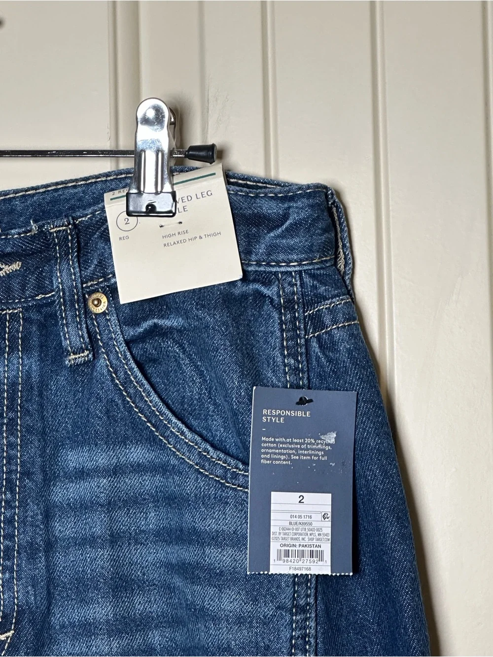 Women's High-Rise Easy Barrel Ankle Jeans - Universal Thread Medium Wash 2 NWT - Picture 3 of 15